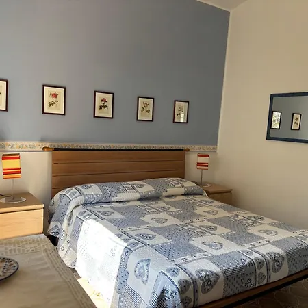 Smeraldi Villa *